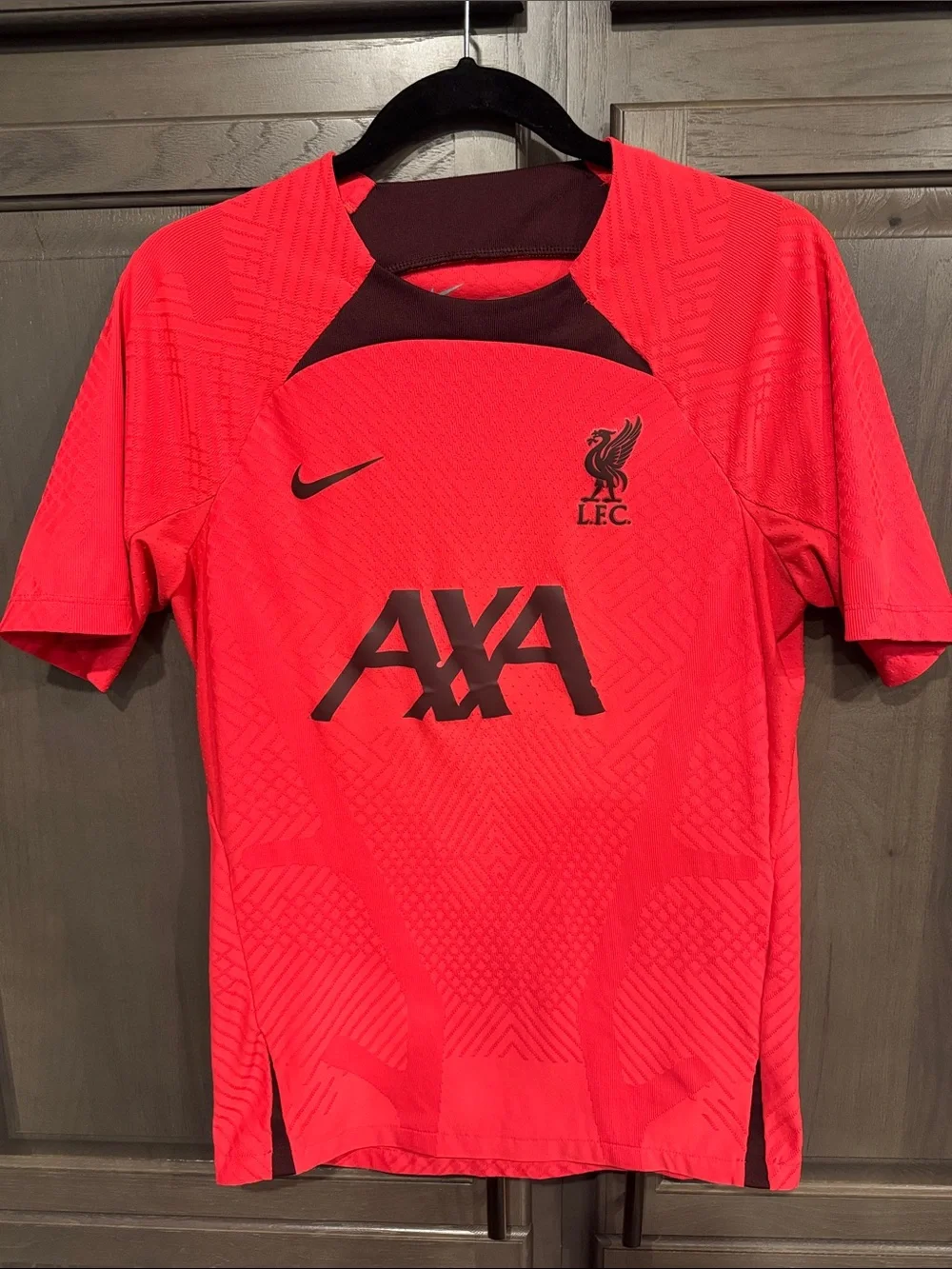 Nike Men’s Red Liverpool Training Jersey with Black Accents